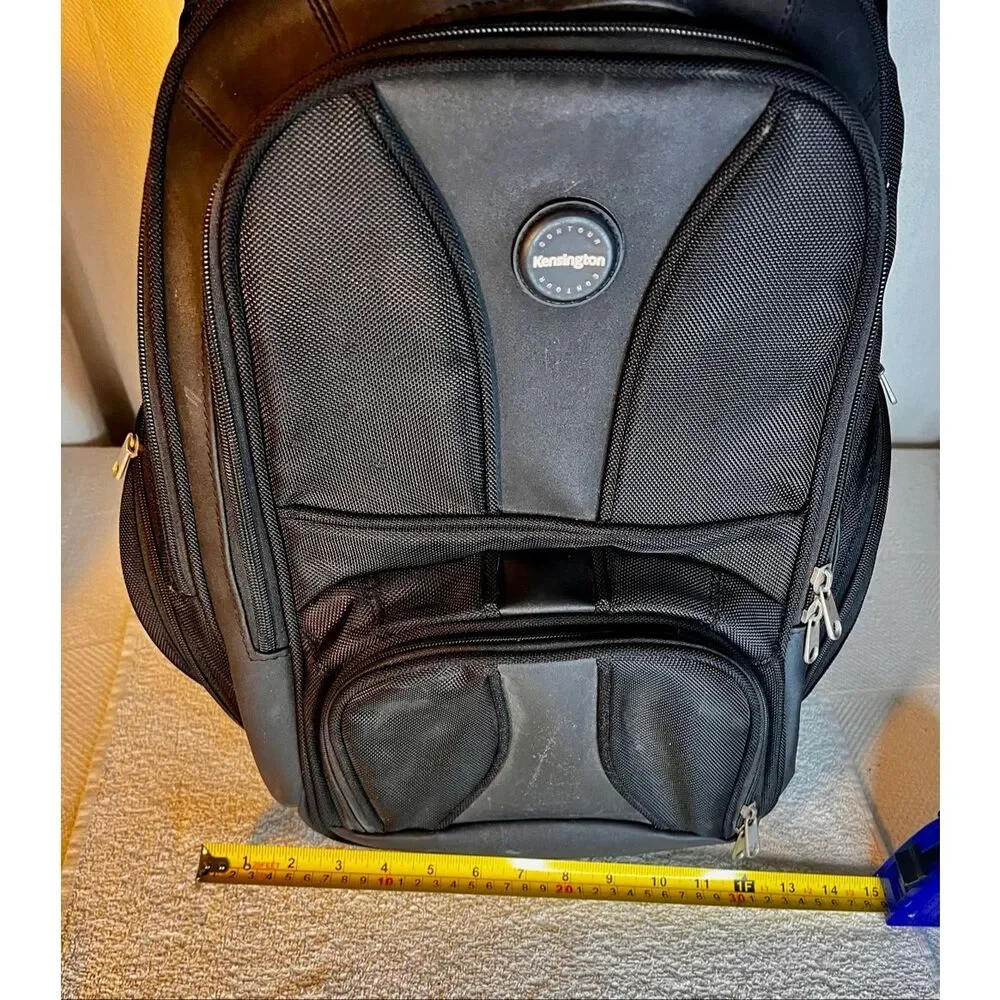 Kensington Contour Backpack Black for 16